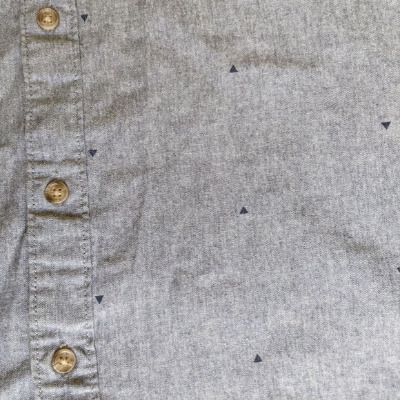 Urban Pipeline Secret Triangle Button Up (M) - Picture 3 of 6